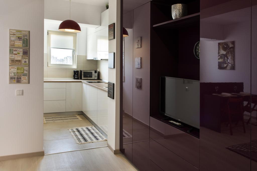 Studio R By Mrg Apartments Bucarest Extérieur photo