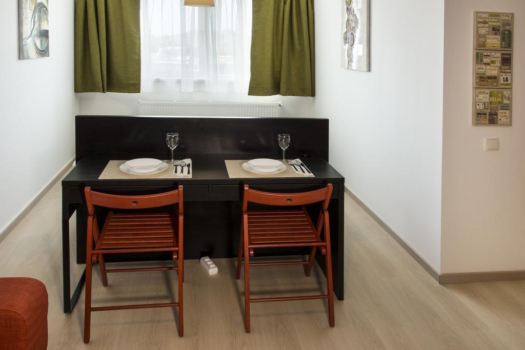 Studio R By Mrg Apartments Bucarest Extérieur photo