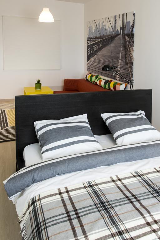 Studio R By Mrg Apartments Bucarest Extérieur photo