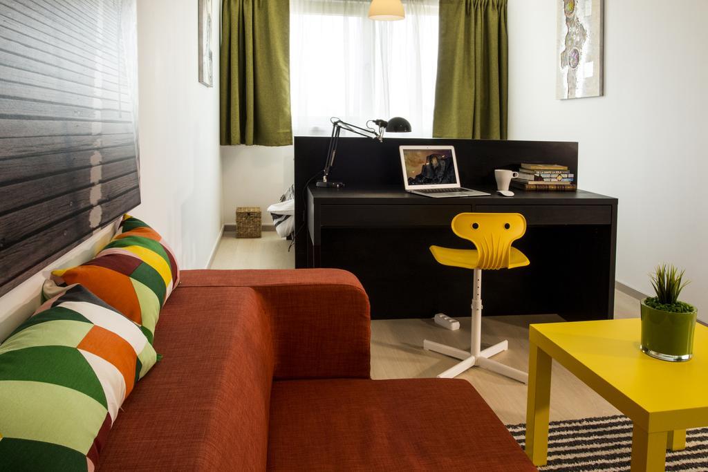 Studio R By Mrg Apartments Bucarest Extérieur photo