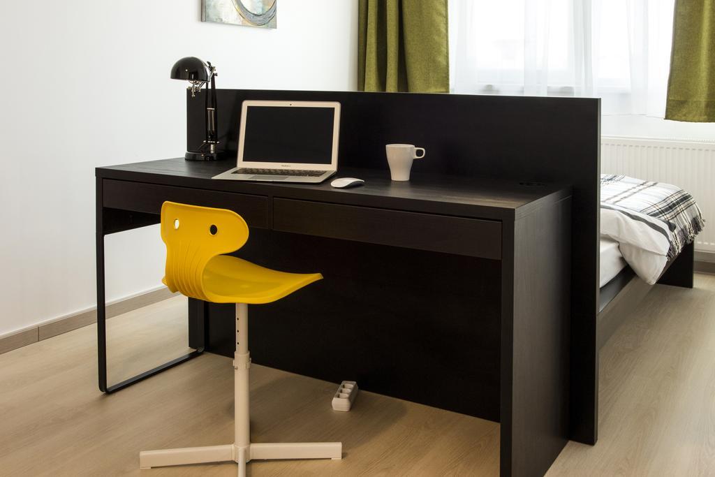 Studio R By Mrg Apartments Bucarest Extérieur photo