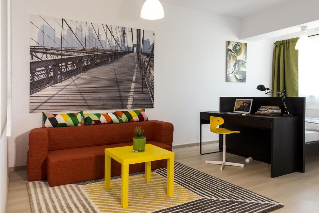 Studio R By Mrg Apartments Bucarest Extérieur photo